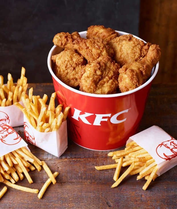 Criză de pui la KFC pe alte continente. În București se deschid noi restaurante