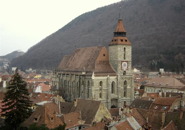 Când au loc spectacolele gratuite de muzică clasică la Brașov