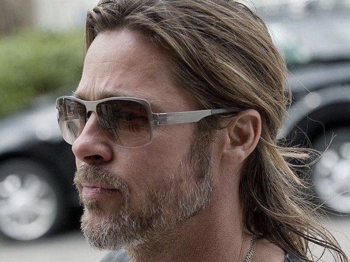 Noi fotografii cu Brad Pitt și noua sa iubită… mai veche