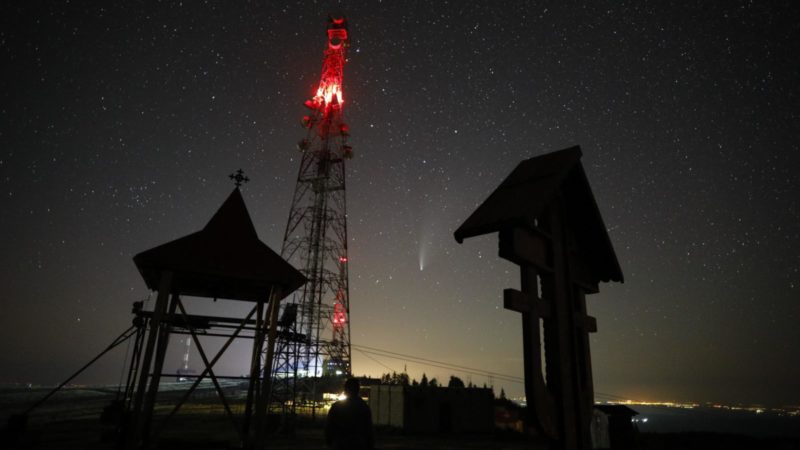 Ați văzut cometa? Vă arătăm noi poze. Fenomen unic pe cer