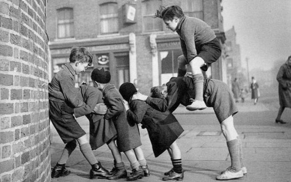 copii joc lapte gros comunism