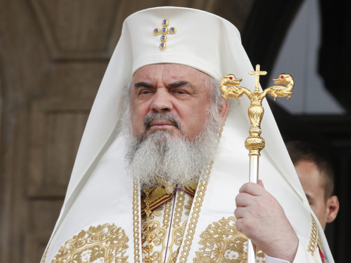 Patriarhul Daniel a făcut un mare dar unei biserici dintr-un sat din inima Bărăganului