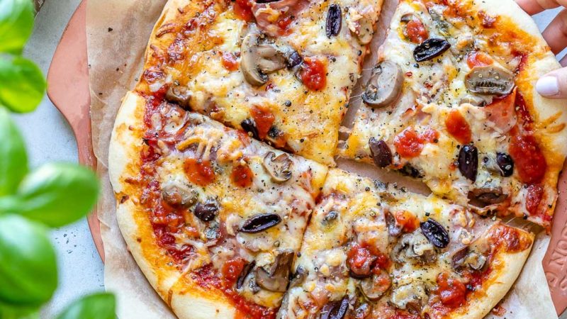De ce pizza a devenit cea mai populară mâncare din lume