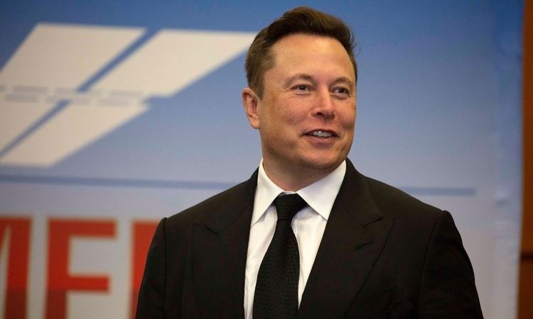 Cum s-a îmbogățit Elon Musk și l-a detronat, ieri, pe Jeff Bezos