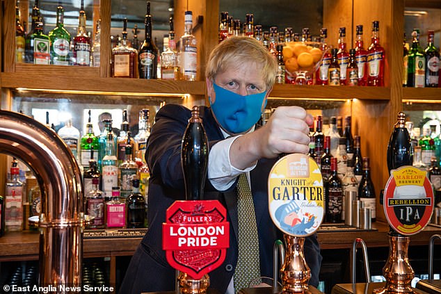 Viața în imagini a bălaiului premier Boris Johnson