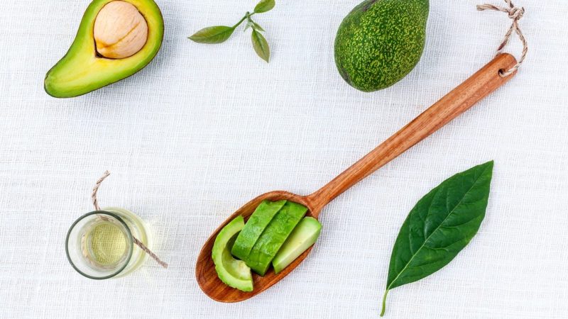 Uleiul de avocado – arma secretă anti-rid