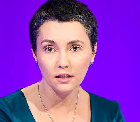 Jurnalista Elena Vijulie Tănase nu mai e șomeră. Și-a găsit un loc de muncă
