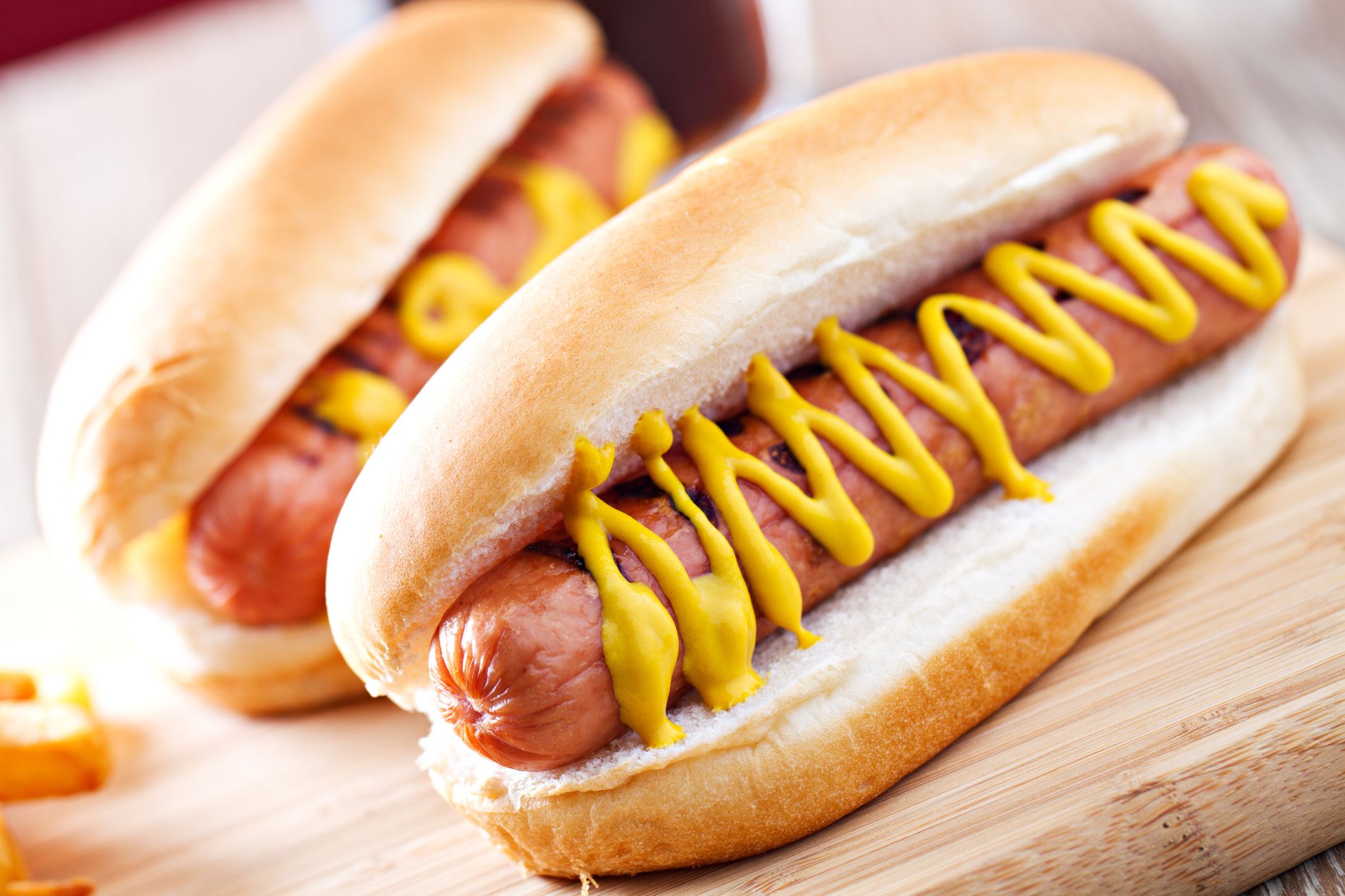 Ce nu știați despre hot dog. Ce spun nutriționiștii