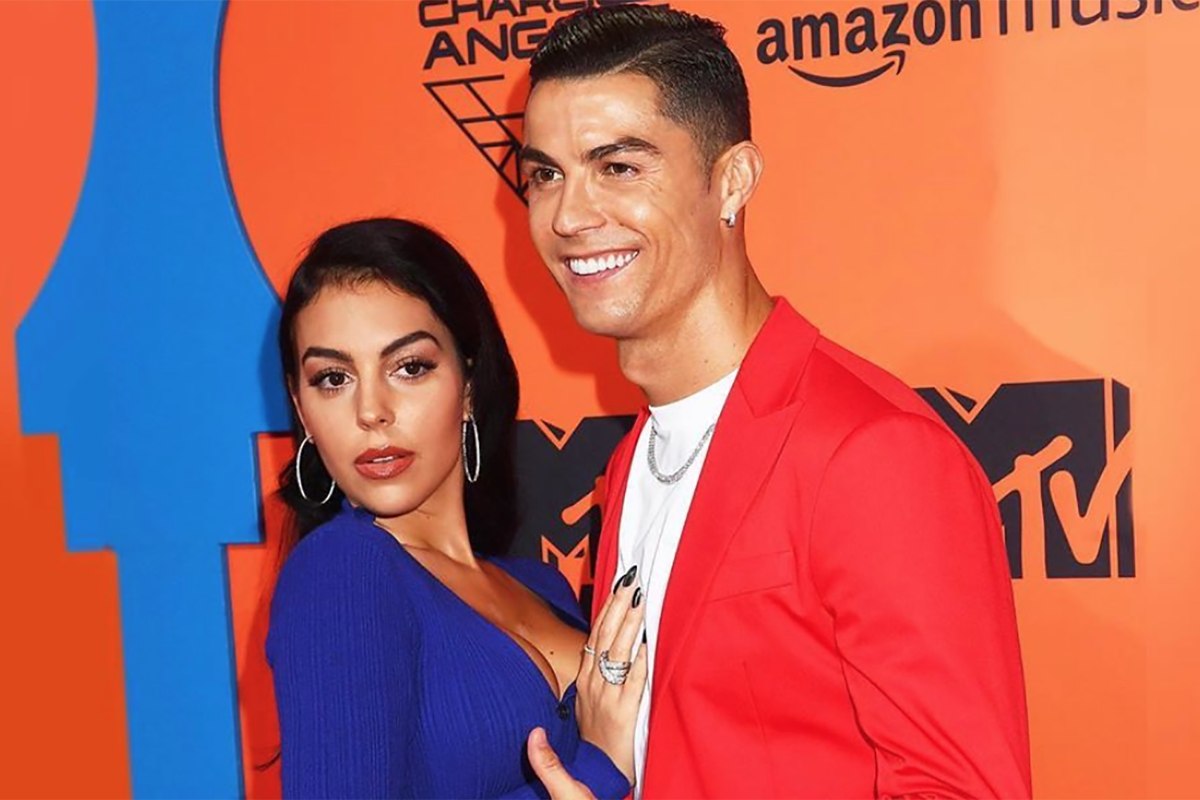 Iubita lui Cristiano Ronaldo strălucește la festivalul de film din Veneția. Imagini fabuloase cu superba brunetă