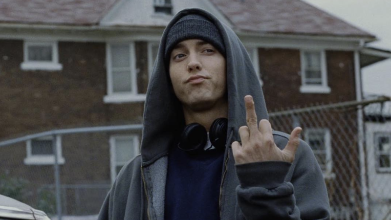 Eminem, hărțuit, ani de zile, de un fan. Cum a vrut să îl omoare