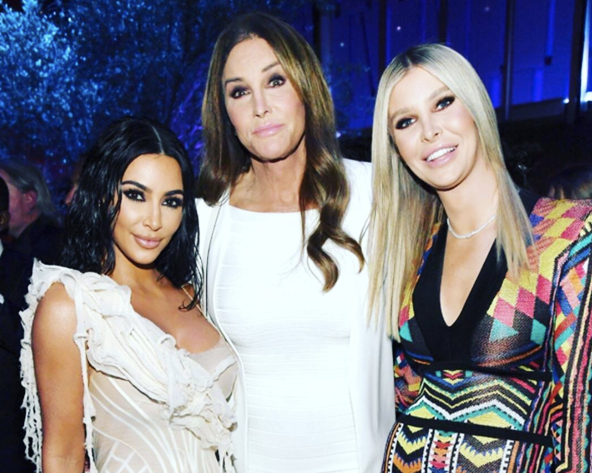 Fostul mare atlet, actuală Doamna Caitlyn, a împlinit 71 de ani. Cum a sărbătorit-o familia, clanul Kardashian