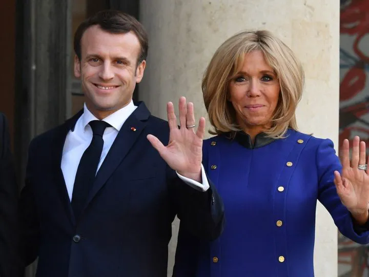 Brigitte și Emmanuel Macron miros la fel când ies din casă. E încă un detaliu care îi unește