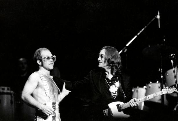 Povestea de dragoste dintre Elton Jonh și John Lennon