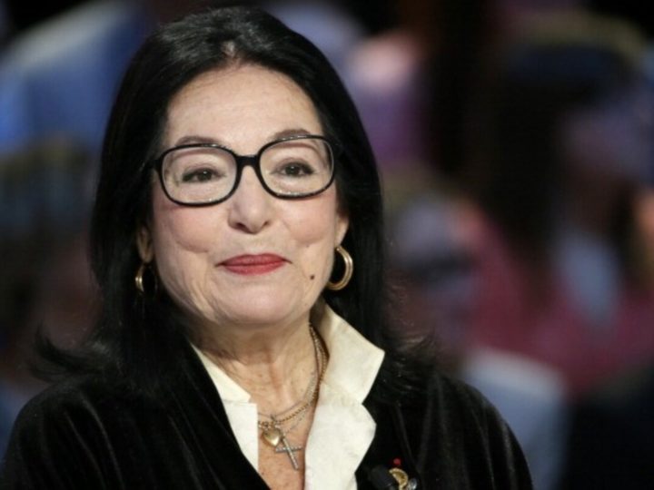 Nana Mouskouri a cântat în 15 limbi, pe toate continentele