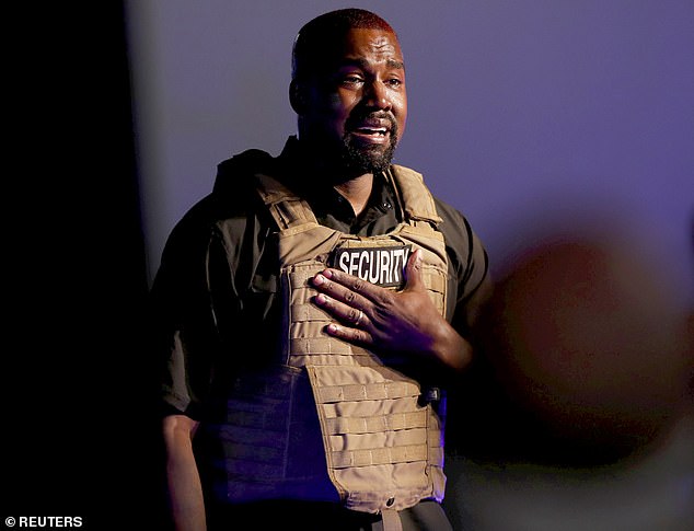 Kanye West, afront la adresa persoanelor cu piele albă. Ironia a fost lansată într-un moment de maximă audiență