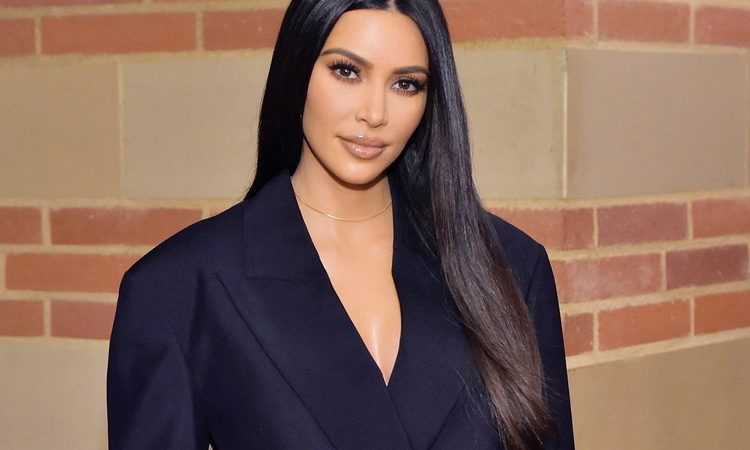 Kim Kardashian donează un milion de dolari. Ce cauză susține vedeta