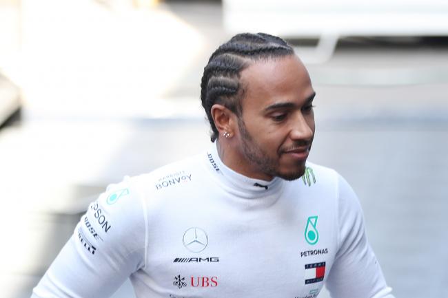 Talentat, muncitor, campion: adevărata poveste a lui Lewis Hamilton
