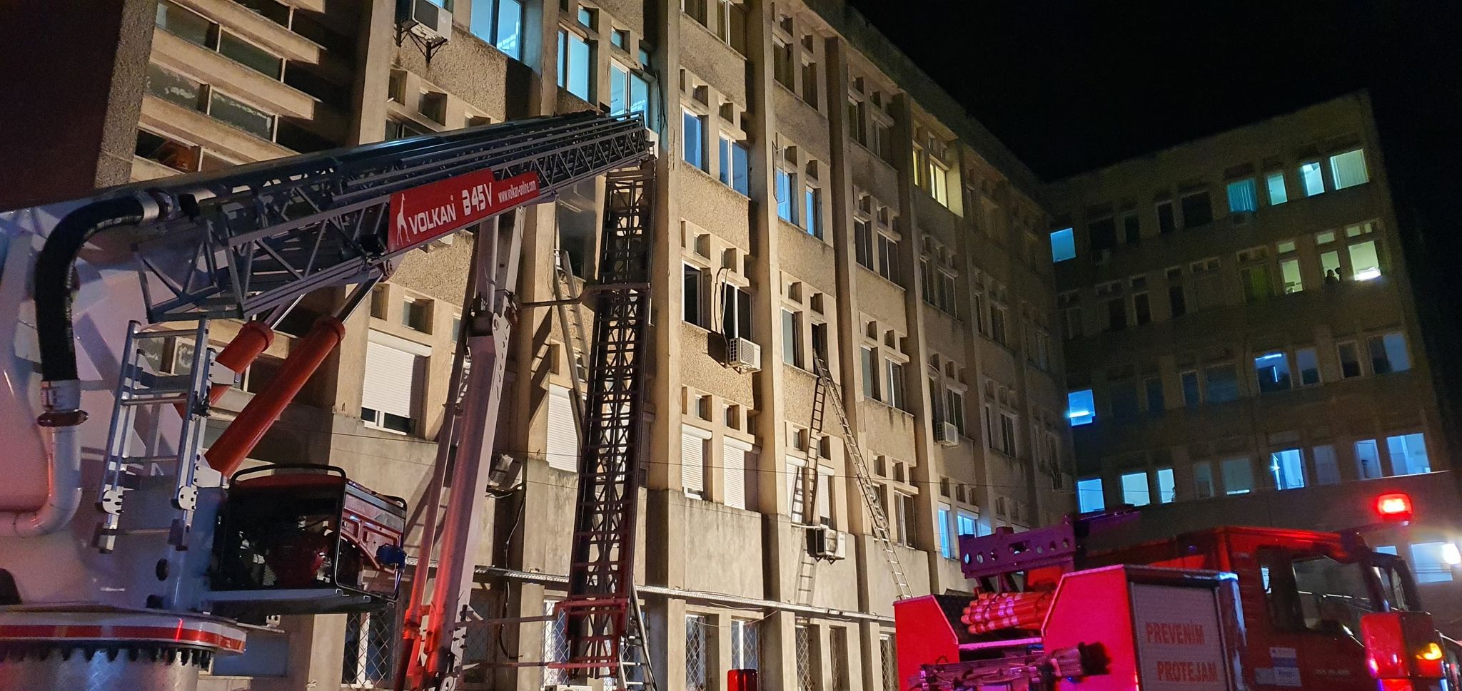 Tragedie fără margini la spitalul din Piatra Neamț. 10 persoane au pierit în focul izbucnit la secția ATI