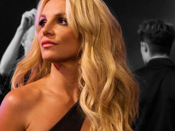 Video incredibil. Britney Spears, lovită cu dosul palmei peste față de un bărbat, într-un restaurant. Incidentul a fost filmat de fani