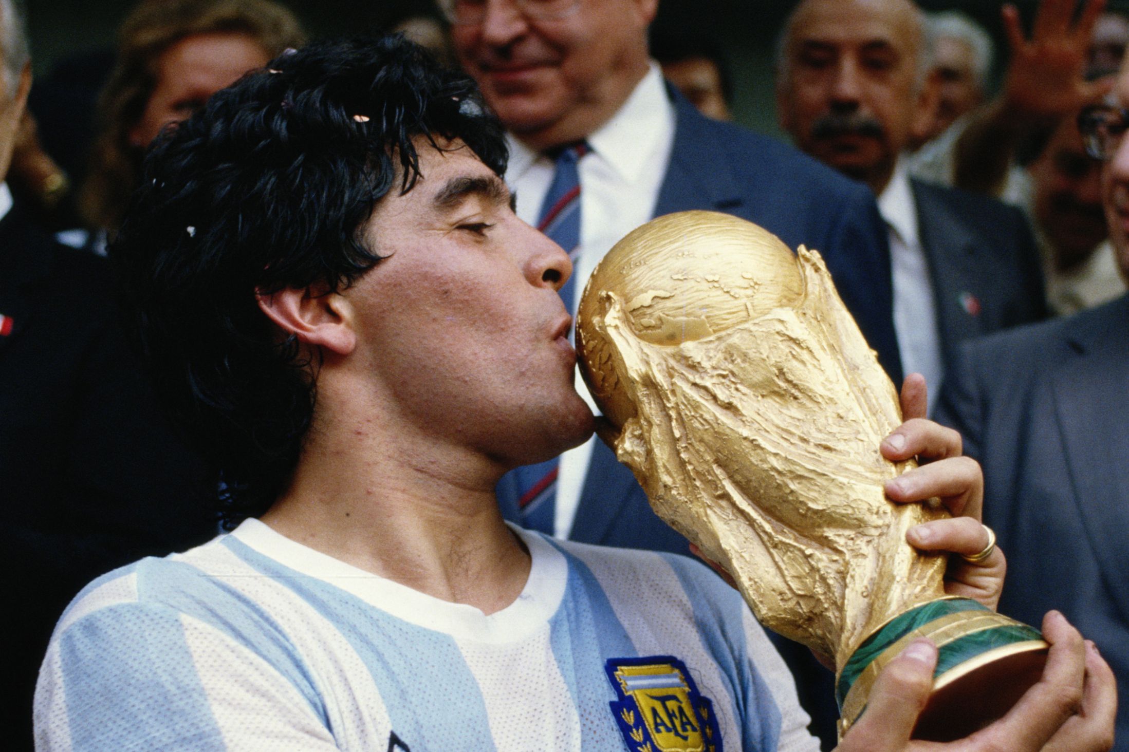 Ce avere lasă Diego Maradona celor 10 copii ai săi
