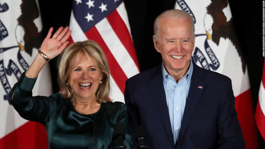 Prima Doamnă, Jill Biden face pe mama grijulie: „Nu doare, promit”