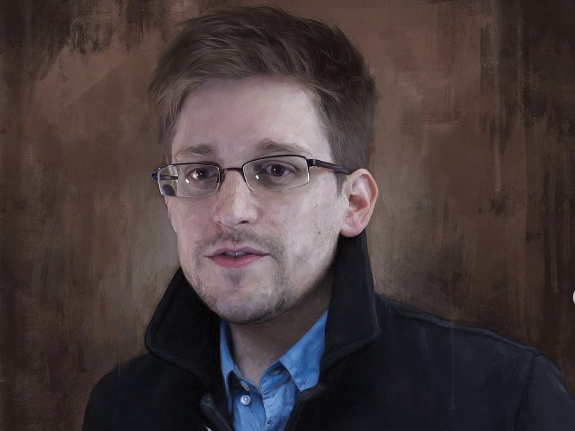 Ce cadou așteptat a primit fugarul Edward Snowden de la Moș Crăciunul rusesc