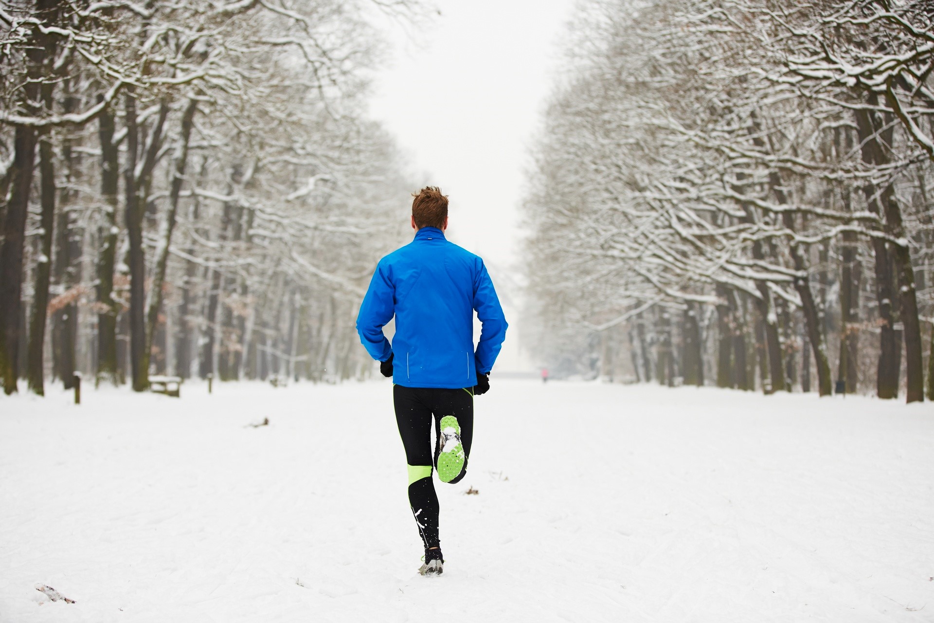 Exercițiile fizice pe vremea rece. Cum facem sport afară iarna