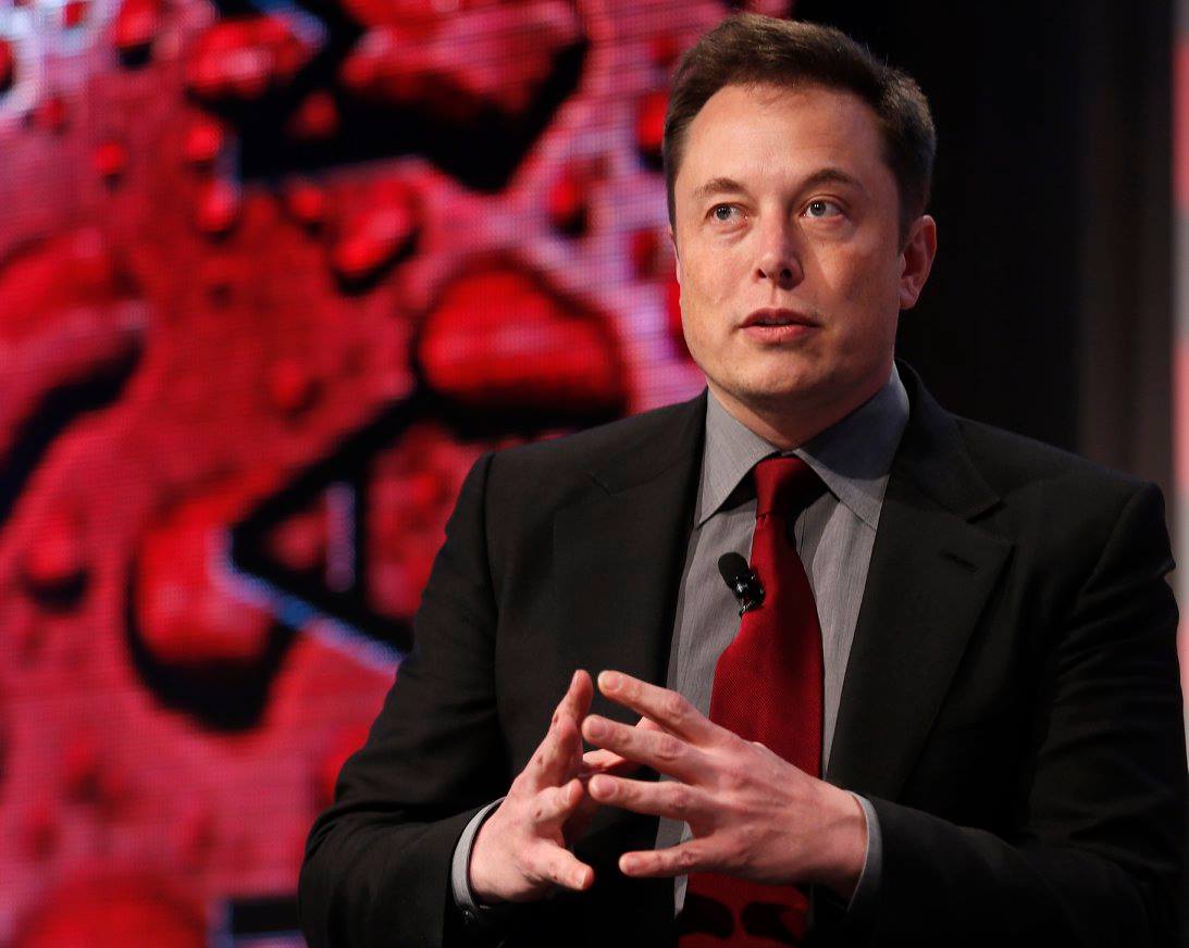 Elon Musk devine tot mai ciudat. A vândut tot și trăiește în sărăcie. Iată ce face cu banii