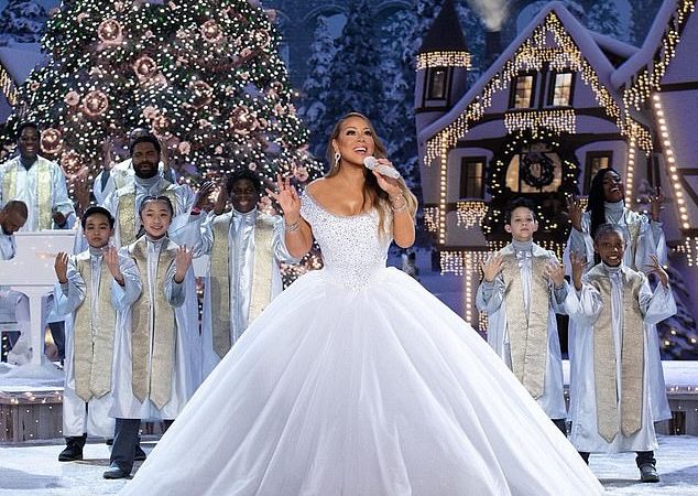 Mariah Carey povestește cum a apucat-o panica pentru cumpărăturile de Crăciun din primăvară