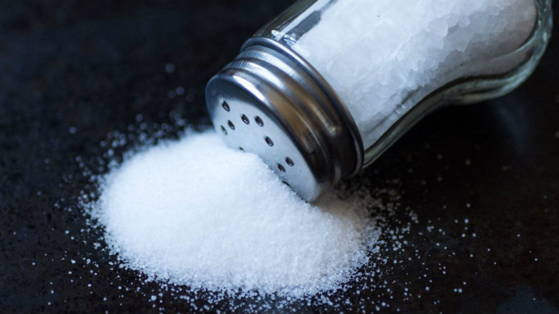 Câtă sare ar trebui să mănânci. Afectează tensiunea arterială