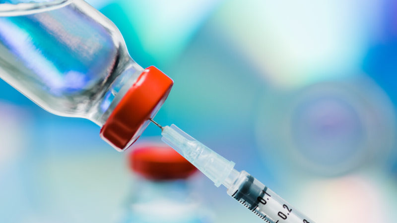 Vaccinul salvator anti-COVID-19 în România. Cine va fi primul beneficiar