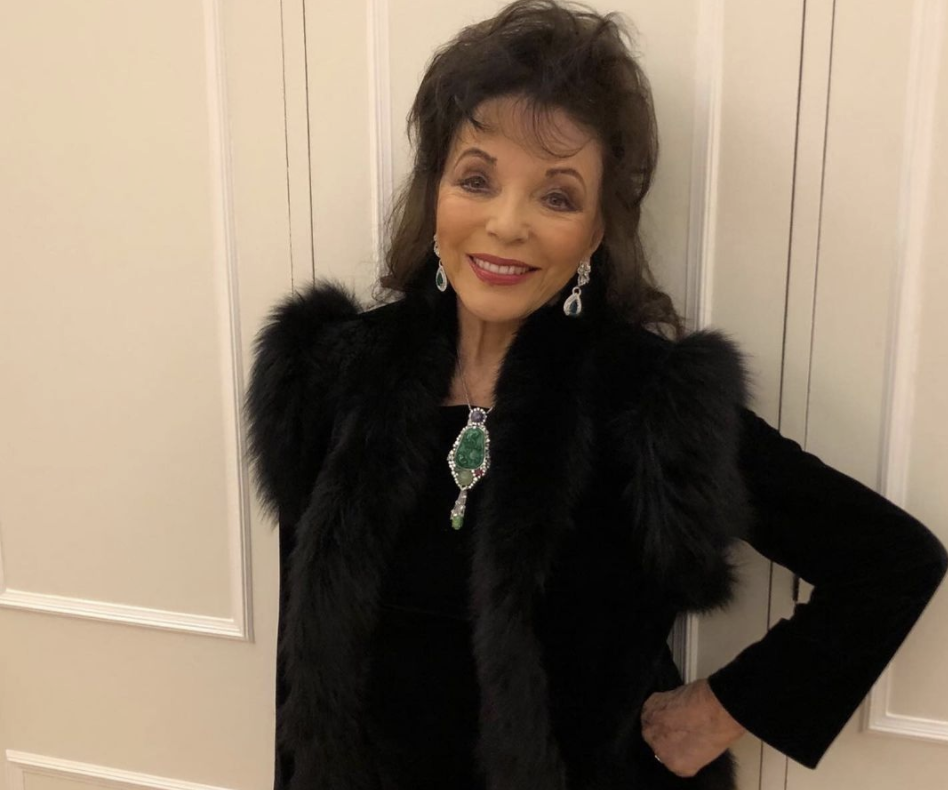 Joan Collins își vinde super apartamentul din Manhattan. De ce are nevoie de bani