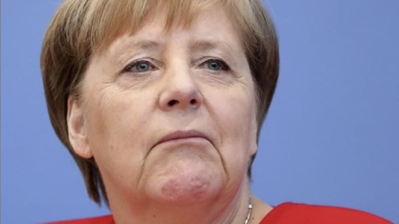 16 ani cu Angela Merkel. Tinerețea și iubirile Doamnei Cancelar