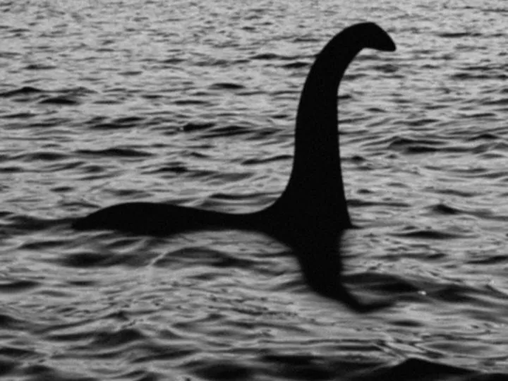 Monstrul din Loch Ness, surprins din nou în imagini. Martorii spun că e a doua oară în câteva luni. Foto