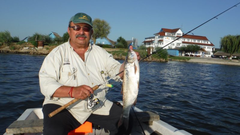Emisiune specială pentru Victor Țăruș, pescarul hoinar