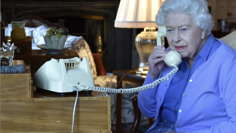 Alertă maximă acasă la regina Elisabeta. Ce s-a întâmplat la Castelul Windsor e îngrijorător
