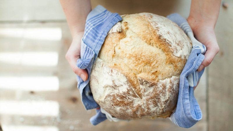 Pâine fără drojdie. Învățați să preparați pâinea așa cum se făcea pe vremuri