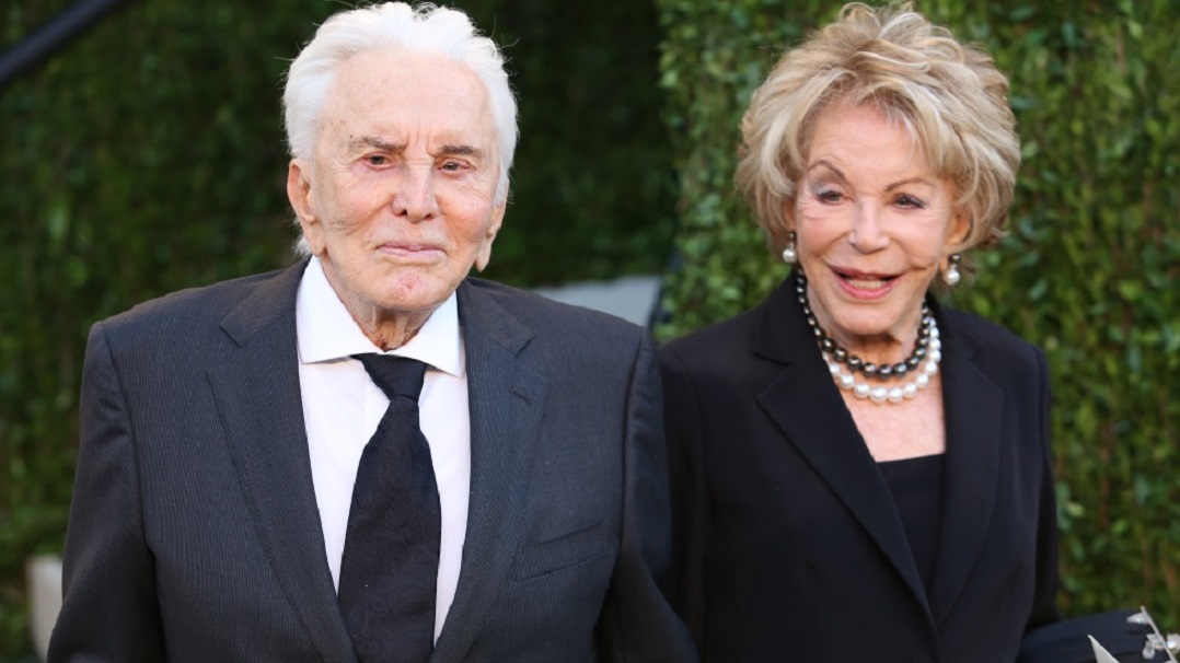 Anne şi Kirk Douglas au avut un mariaj de 66 de ani