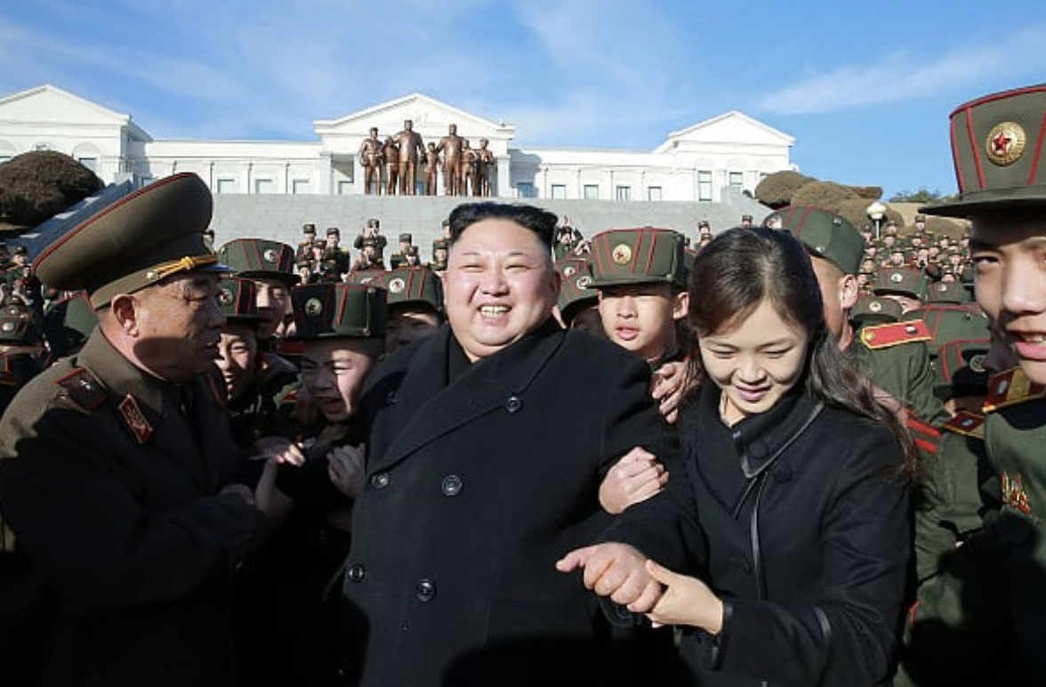 A dispărut soția lui Kim Jong Un. Nimeni nu a mai văzut-o de un an