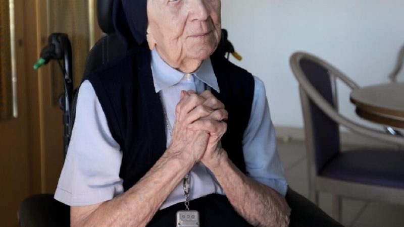 O călugăriță de 117 ani s-a vindecat de Covid. Femeia a prins și gripa spaniolă