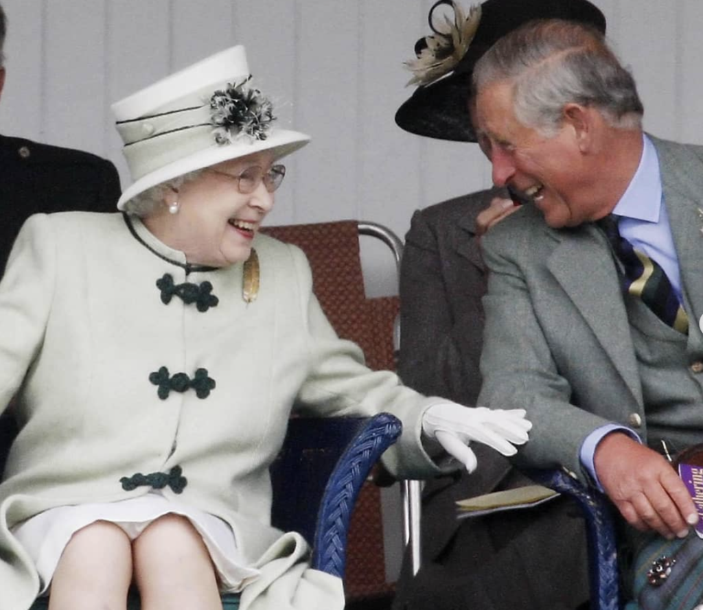Prințul Charles vrea să schimbe regulile monarhiei. Ce planuri are cu Regina, după moartea tatălui său