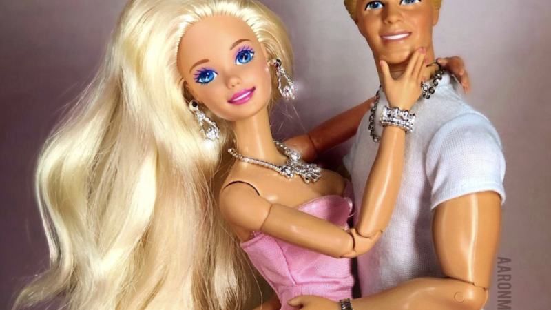 Vremea siluetelor Barbie și Ken a trecut. Se caută parteneri „pufoși”