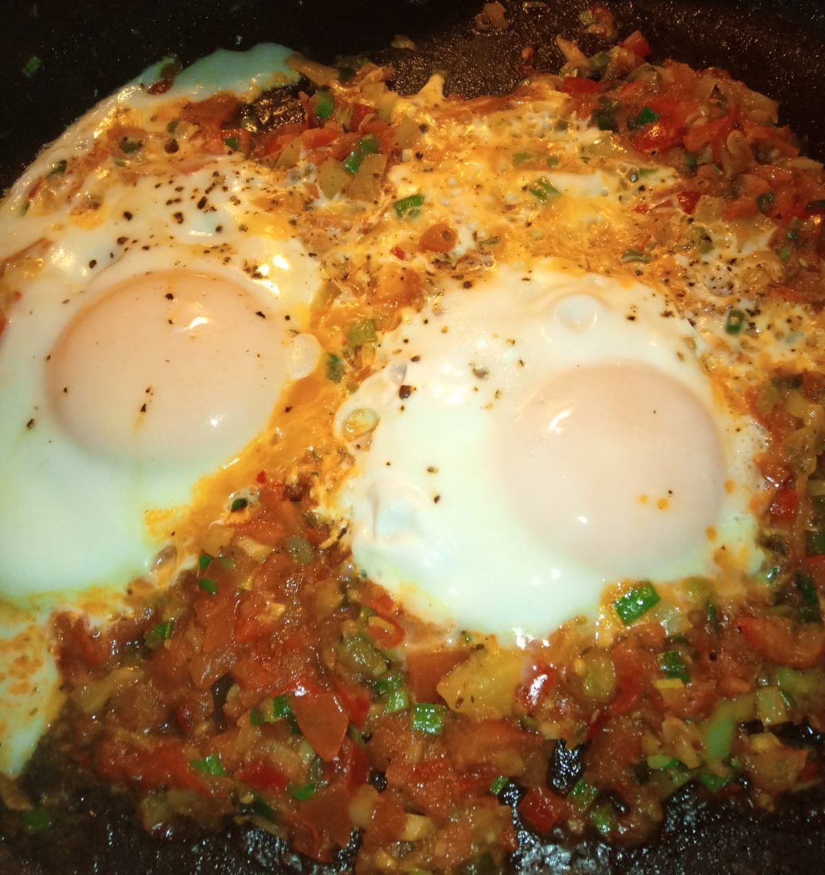 Shakshuka. Ouă africane, o rețetă delicioasă