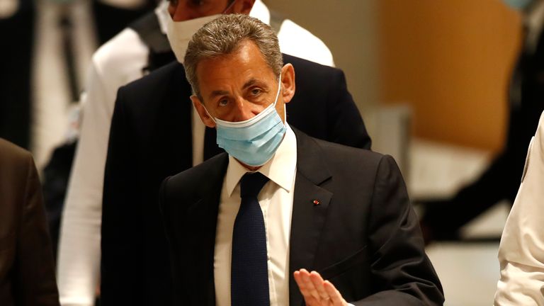 Nicolas Sarkozy pedepsit dur de autorități. Fostul președinte francez condamnat la 3 ani de închisoare