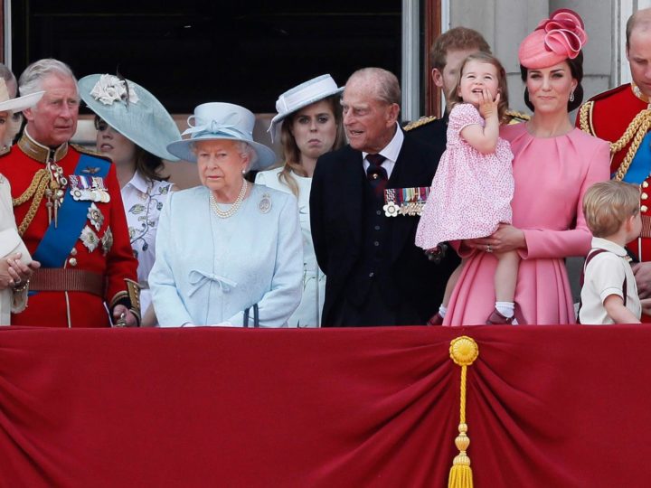 Harry și William nu vor sta unul lângă celălalt la înmormântarea prințului Philip. Fără uniforme la ceremonie!