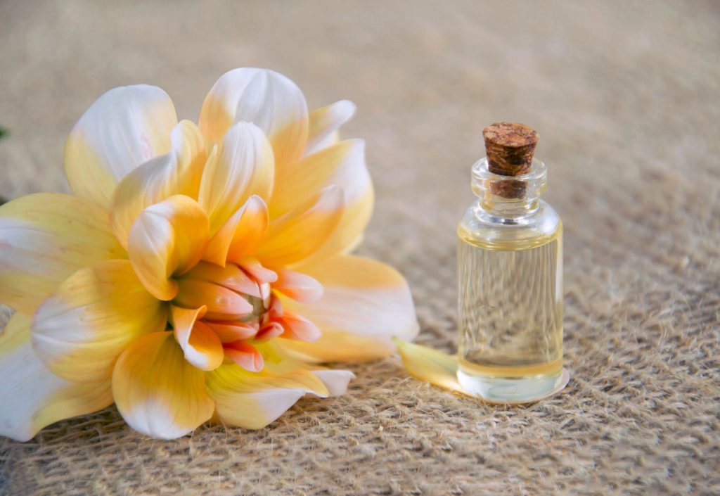 Cele mai valoroase ingrediente ale esențelor parfumate