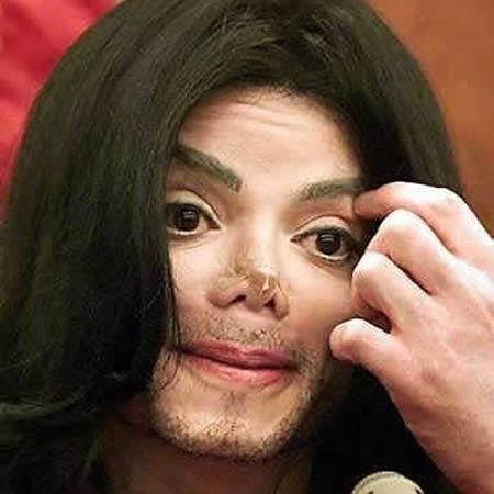 Abia la autopsie s-a aflat ce tatuaje neobișnuite avea Michael Jackson. Detalii neștiute despre morțile unor mari celebrități