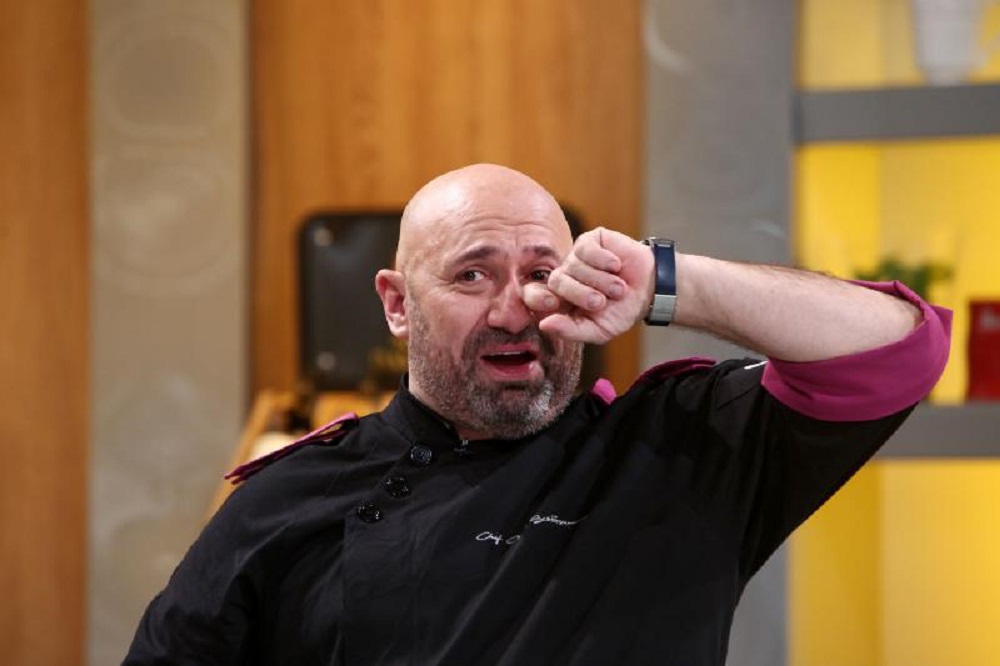 Chef Cătălin Scărlătescu a plâns de bucurie chiar dacă a pierdut un concurent