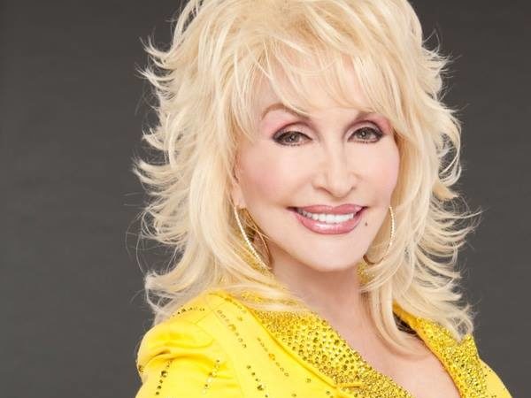 Dolly Parton, despre motivul pentru care e mereu zâmbitoare: „E de la Botox”
