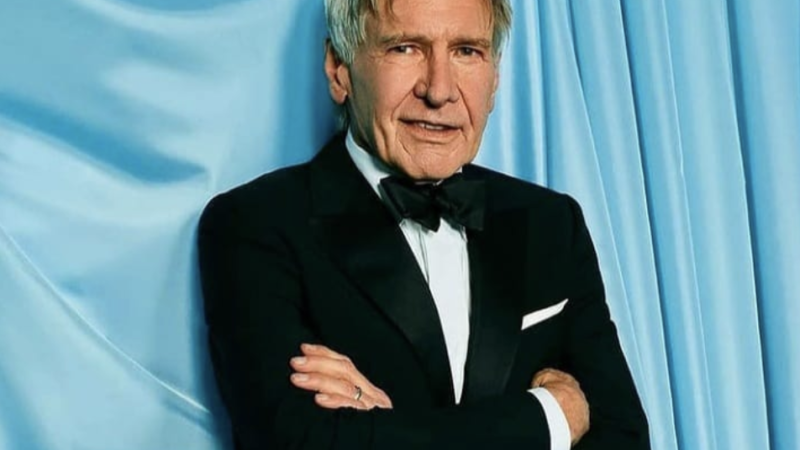 Harrison Ford a ajuns într-un castel bântuit. E pe bune, iar echipa lui se teme de fantoma Doamnei în roz
